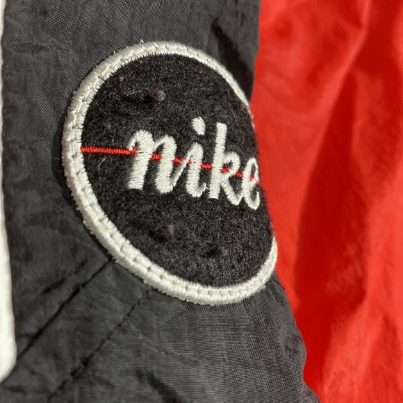 VINTAGE  NIKE  JACKET Size L Made in PH - Nike Circle logo with line - Picture 3 of 11